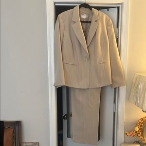 Men's Cream Blazer Suit
